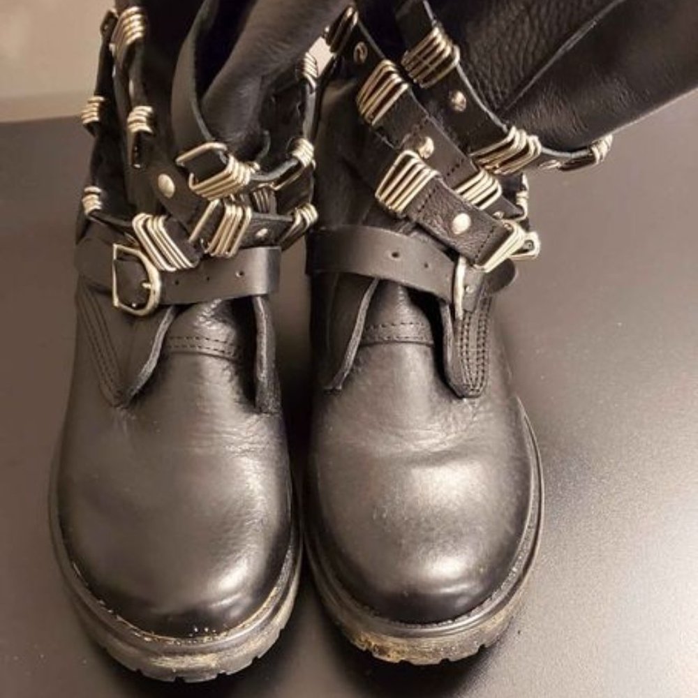 Steve Madden combat boots